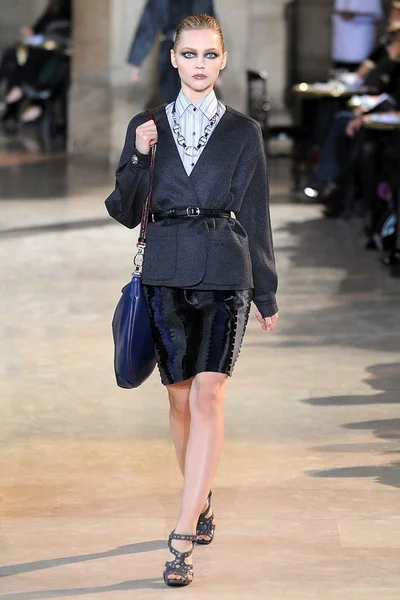 Look 26